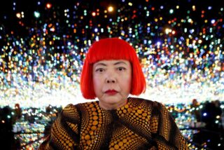 Muere Yayoi Kusama a los 97 años, la artista de los lunares infinitos