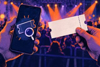 Ilustración de manos revisando un teléfono y una entrada sin datos frente a luces de concierto.