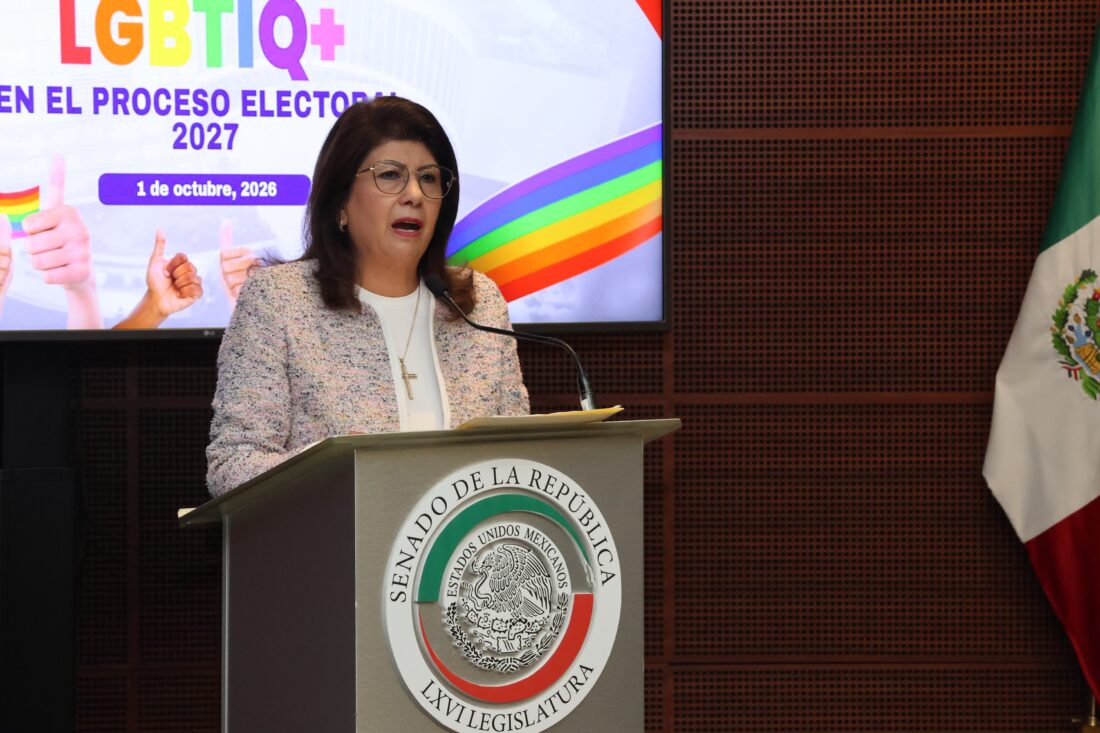 Mariela Gutiérrez Escalante, senadora por el Estado de México, interviene en la tribuna del Senado en el foro sobre diversidad sexual y elecciones
